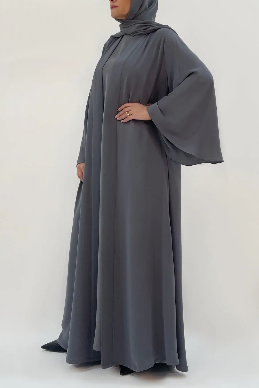 Estonia Abaya