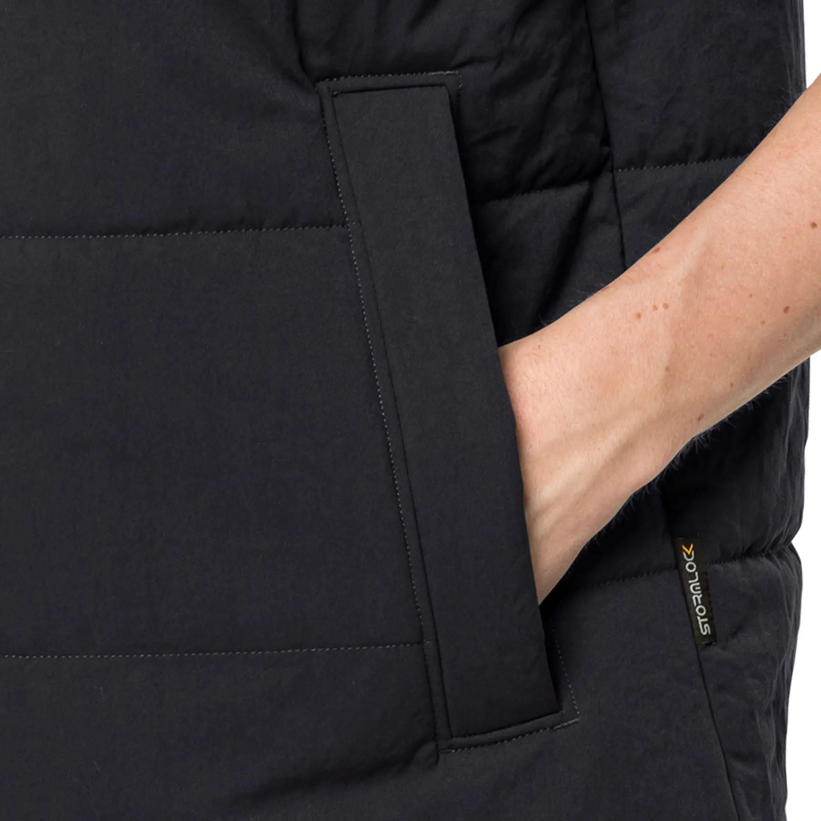 Jack Wolfskin Mens White Frost Windproof Water Repellent Gilet - Black