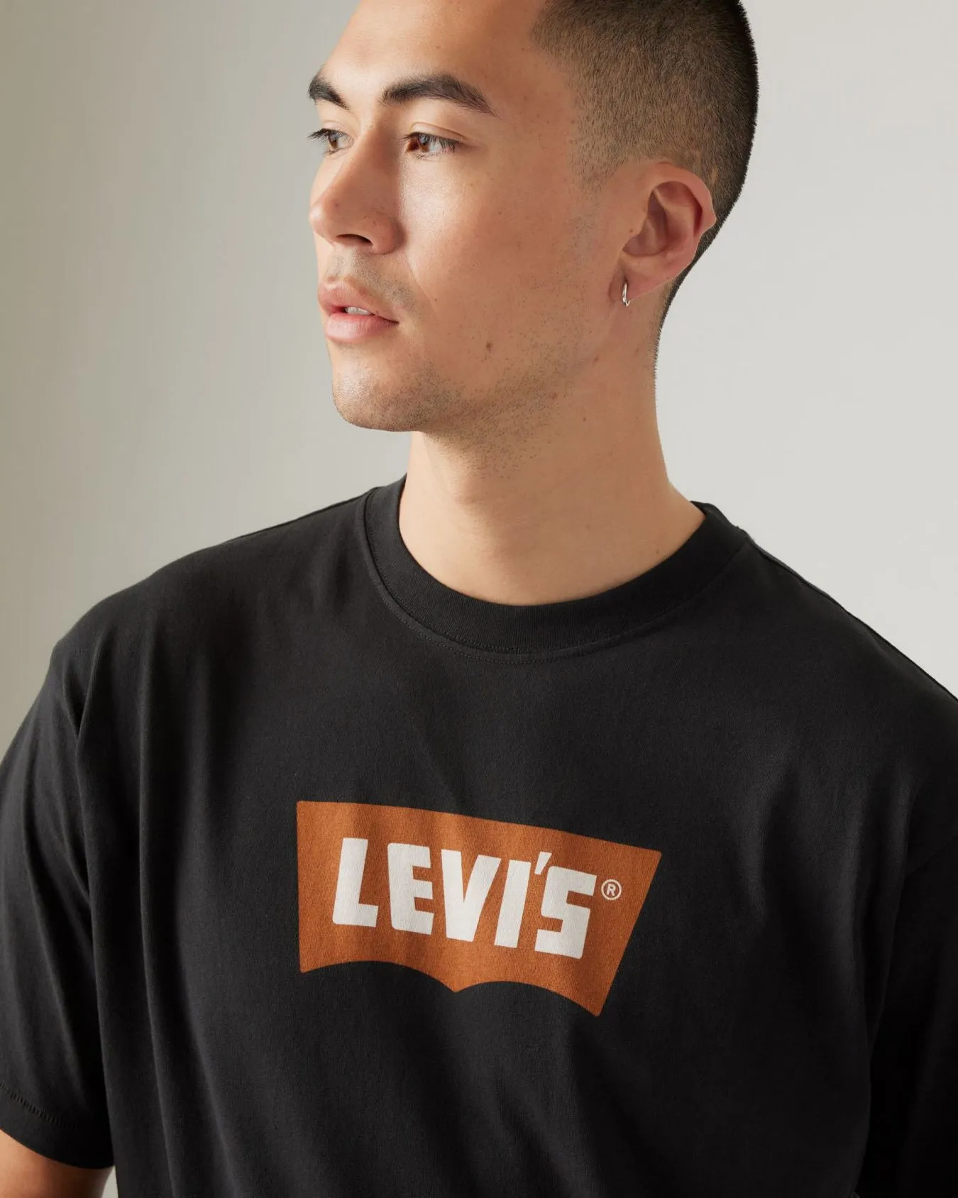 Levi's® Vintage Batwing Graphic Tee - Caviar / Vintage Pecan