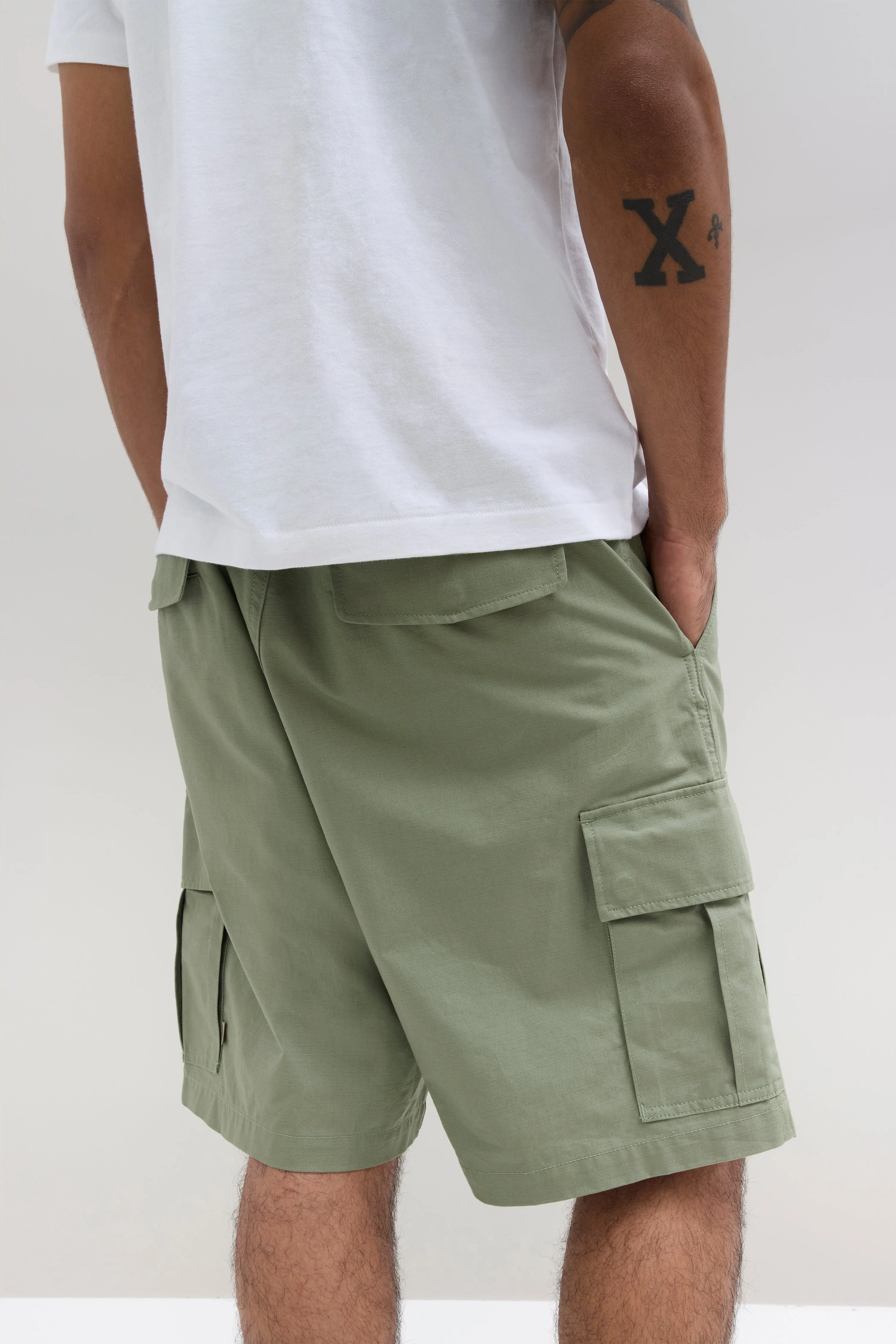 Lightweight Cargo Shorts - Light Olive