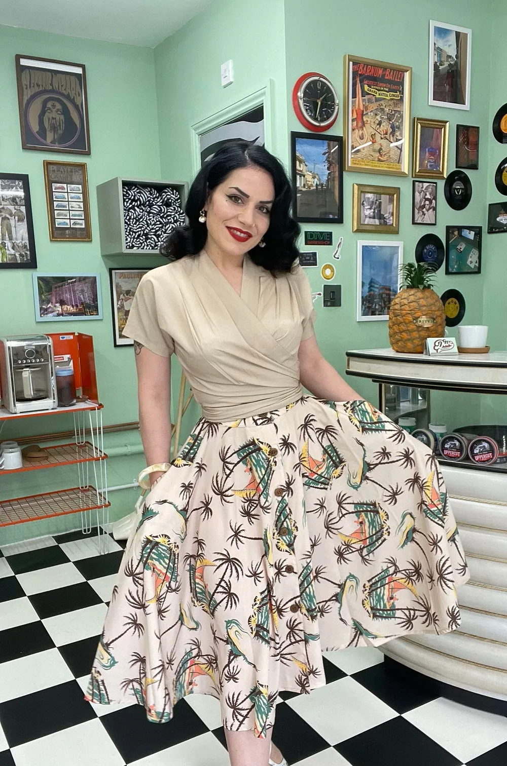 The "Beverly" Button Front Full Circle Skirt with Pockets in Tahiti Print, True 1950s Vintage Style